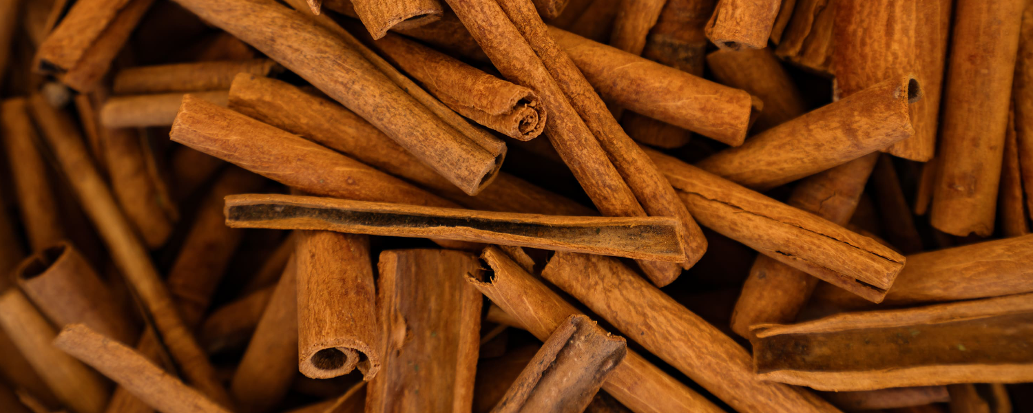 Cinnamon – how is the spice valued for centuries created and what properties does it have? Cynamon – jak powstaje przyprawa ceniona od wieków i jakie ma właściwości